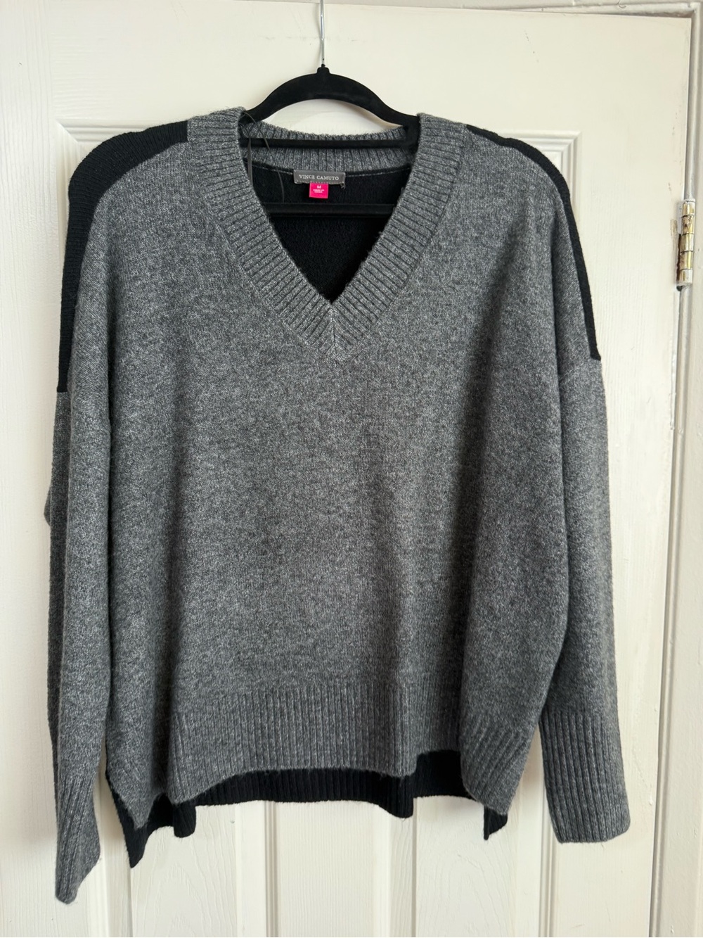 Vince Camuto Gray V-Neck Oversized Knit Sweater